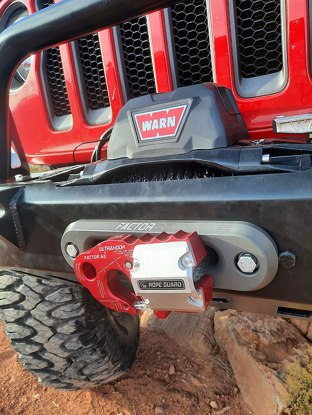 rancho twisted jeeps winch close up